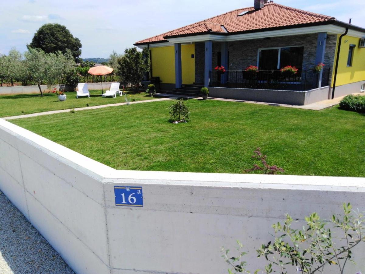 Holiday House Anita Umag Exterior photo