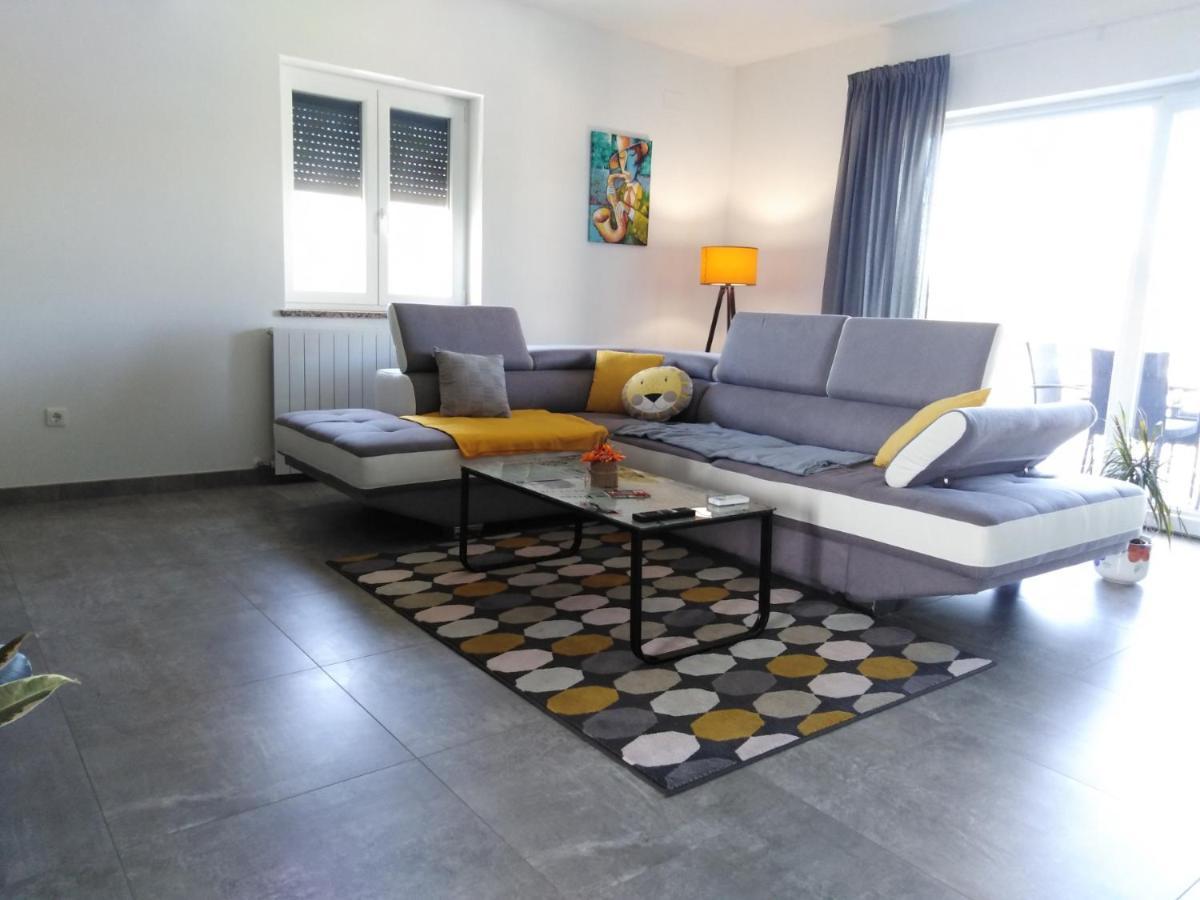 Holiday House Anita Umag Exterior photo